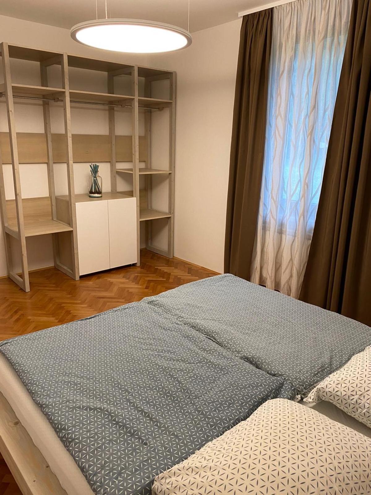 Apartment Nona Polda โคบาริด ภายนอก รูปภาพ