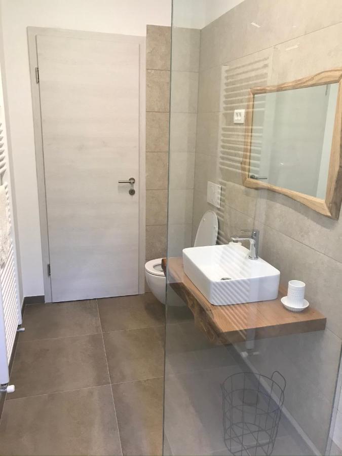 Apartment Nona Polda โคบาริด ภายนอก รูปภาพ