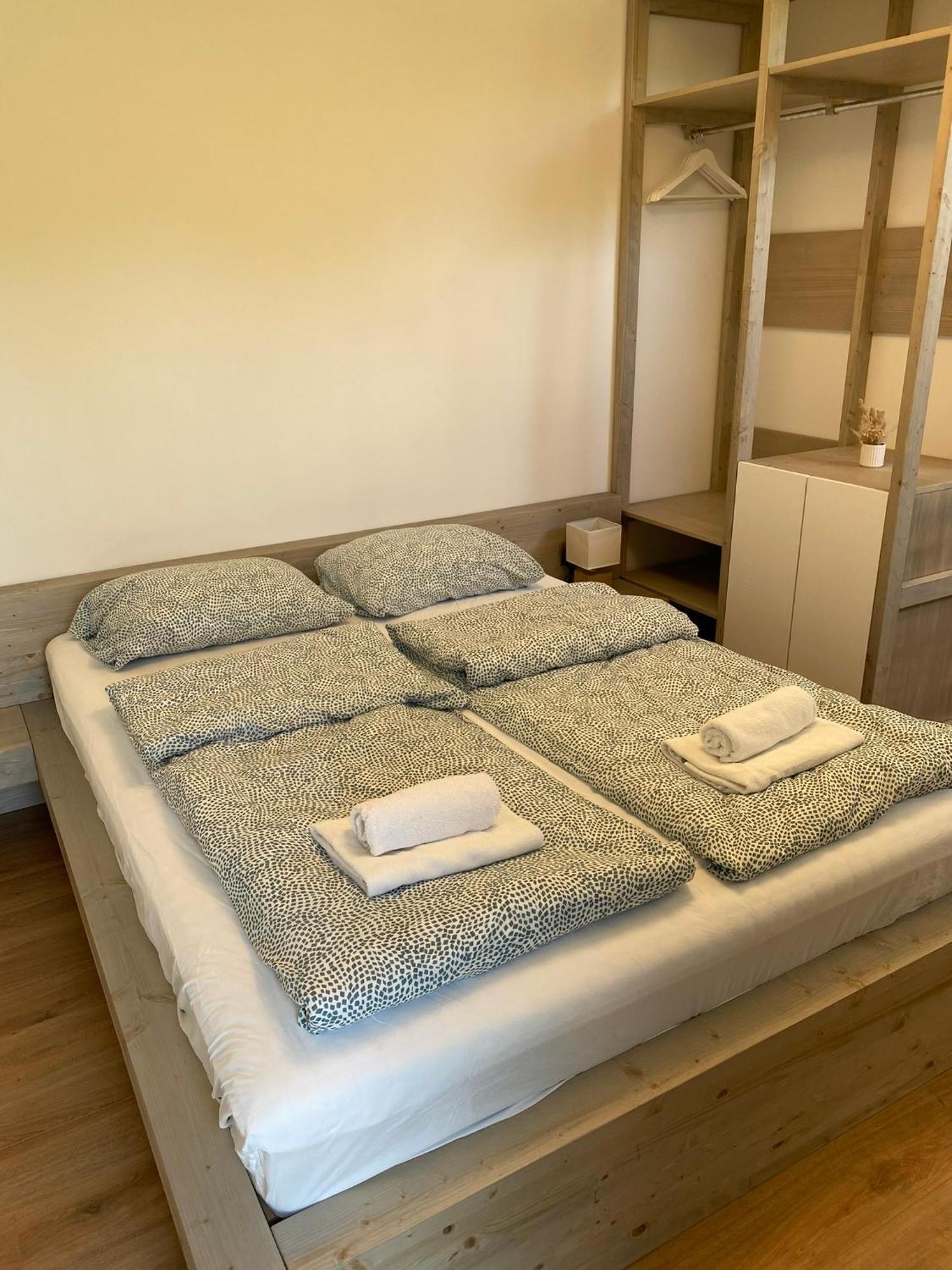Apartment Nona Polda โคบาริด ภายนอก รูปภาพ